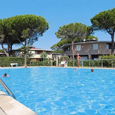 Apartment Holiday Village Tivoli In Bibione
